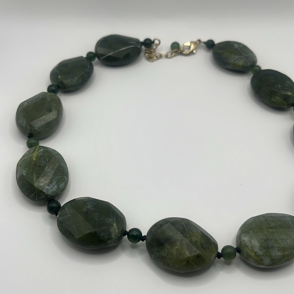 Serpentine Artisan Necklace Handcrafted 💚GORGEOUS HEALING 18”🧘‍♀️ - Picture 14 of 16
